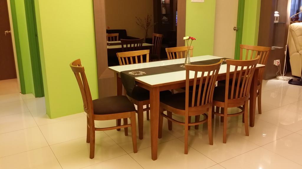 شقة سكن قيصر ﺇﻛﺰﻛﻴﻮﺗﻴﻒ ستاي إيست لايك Kampong Bohol المظهر الخارجي الصورة