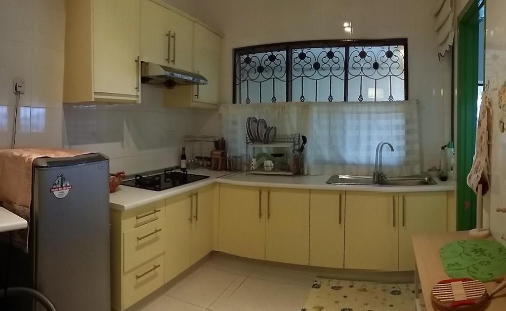 شقة سكن قيصر ﺇﻛﺰﻛﻴﻮﺗﻴﻒ ستاي إيست لايك Kampong Bohol المظهر الخارجي الصورة